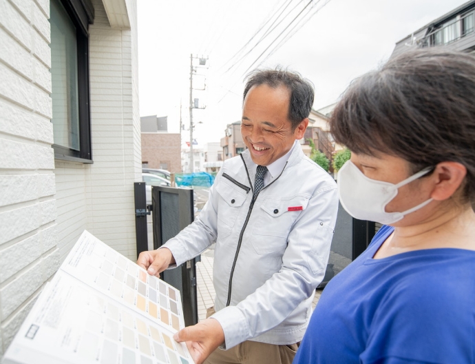 外壁塗装や屋根塗装をご検討中の方へ
職人歴40年の中澤が対応します