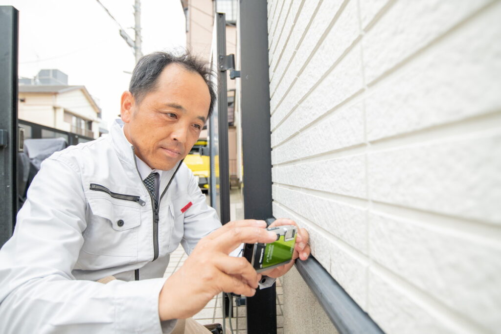 点検には、一級塗装技能士の中澤が伺います！