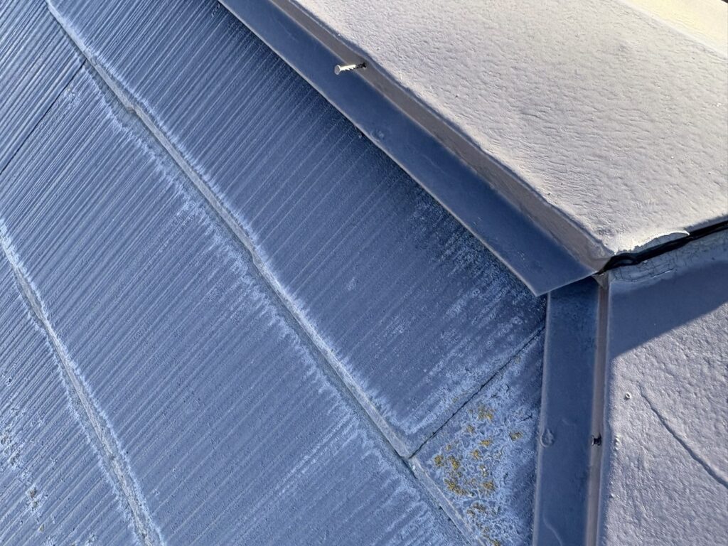 棟板金の釘浮き