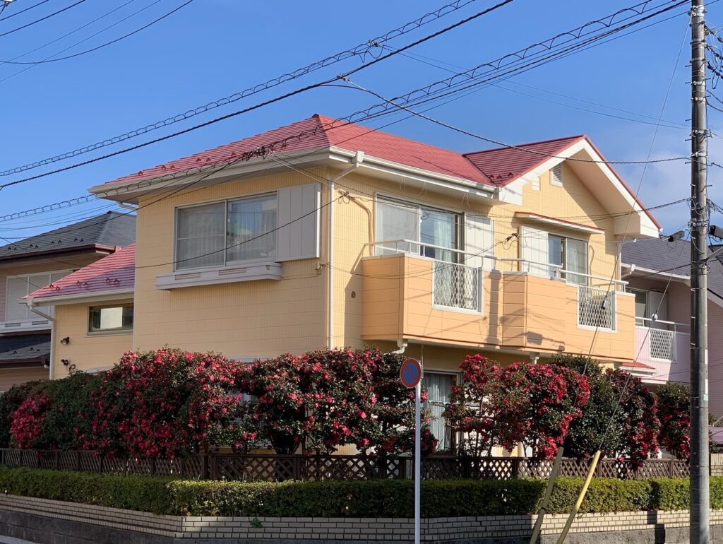 外壁・屋根塗装後の建物