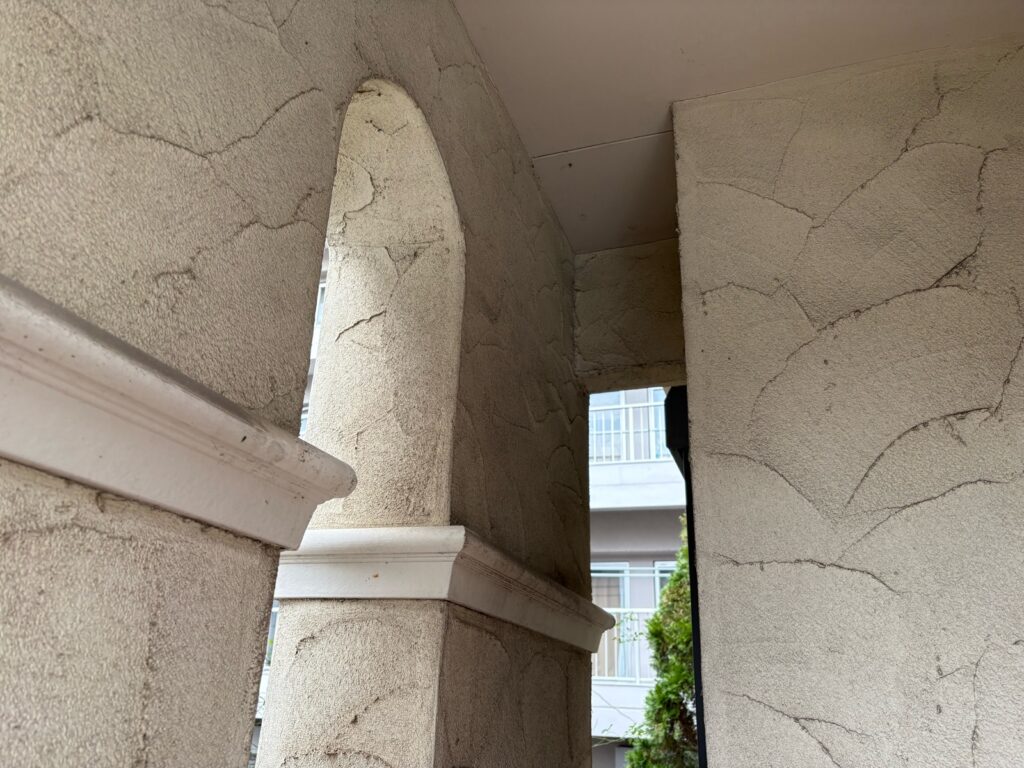 バルアートの外壁