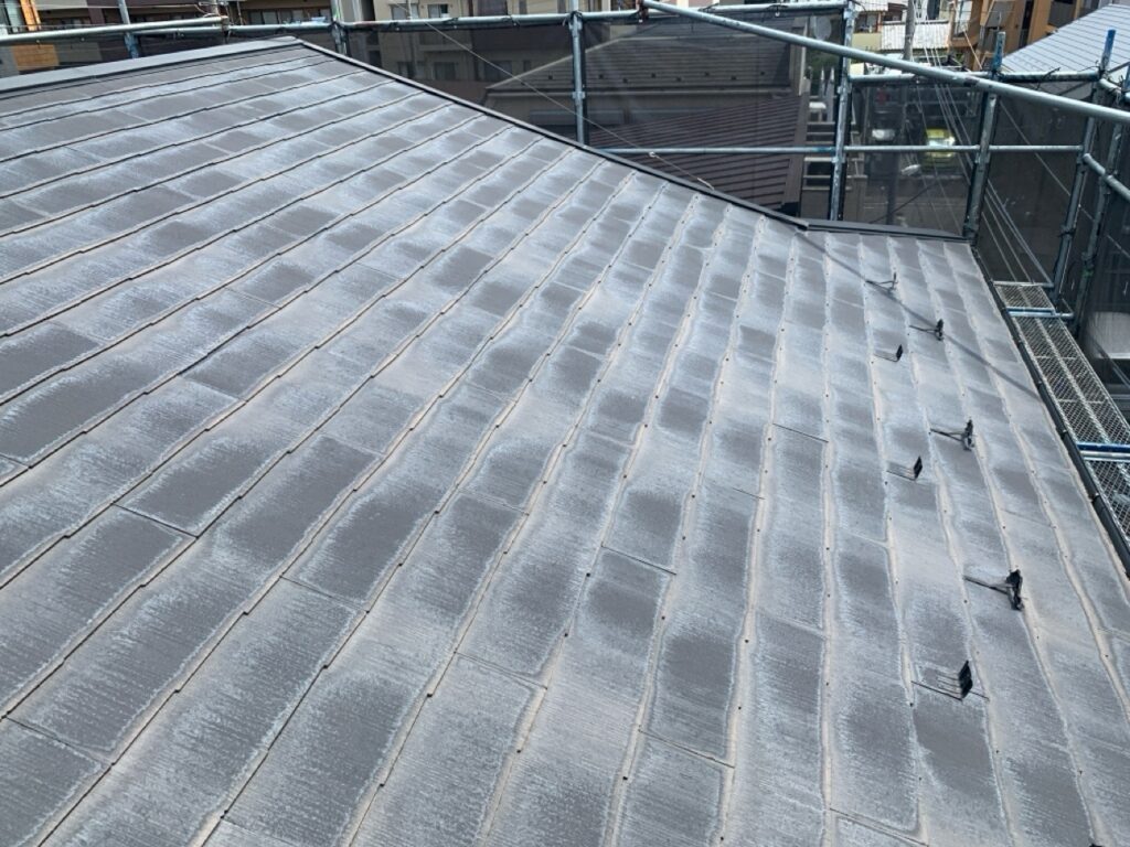 屋根が色あせしています