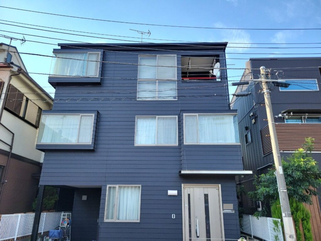 塗装が完成した外観