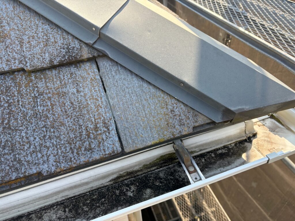 施工中　屋根補修