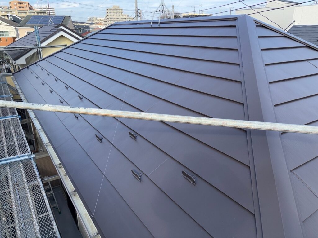 屋根カバー工事完成