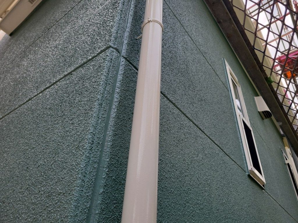 雨樋塗装　上塗り後