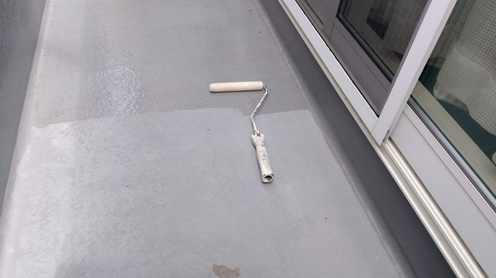 ベランダ防水塗装　施工中