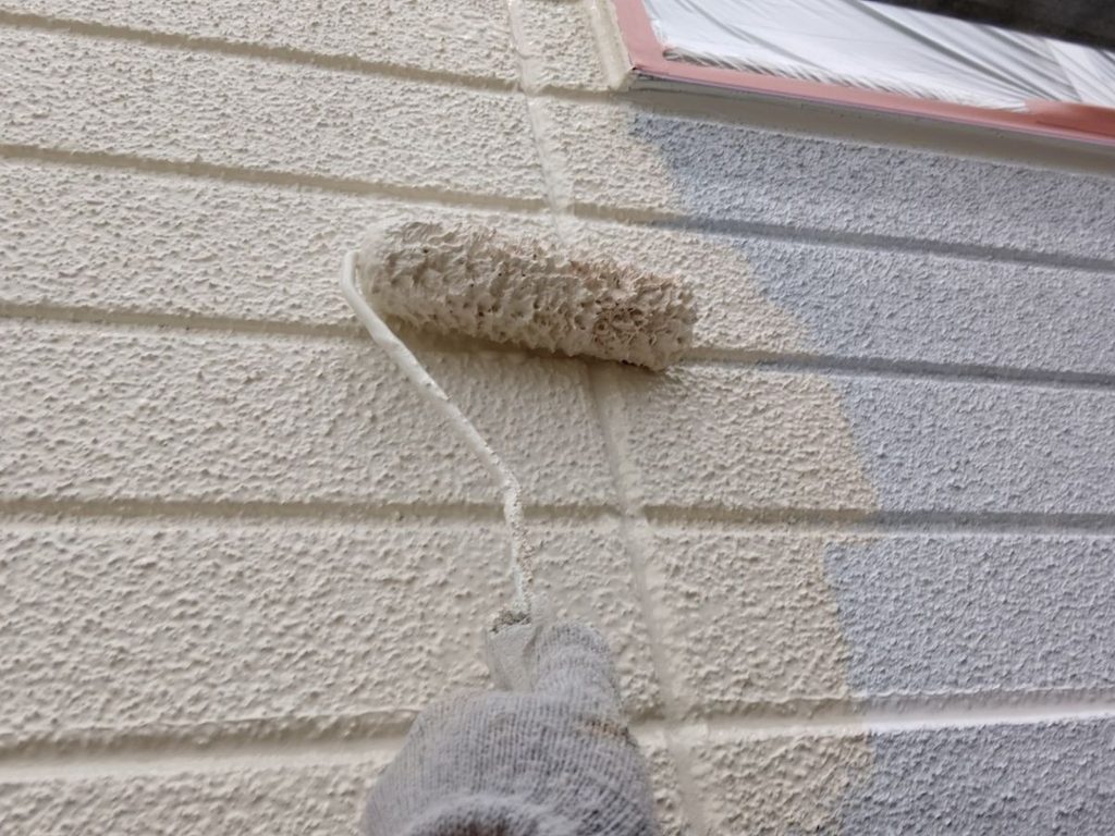 外壁塗装　中塗り